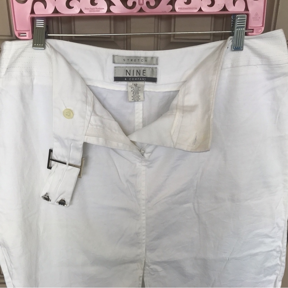 Nine and Company, white skirt, zip selfie belt slit, front cotton spandex sz12